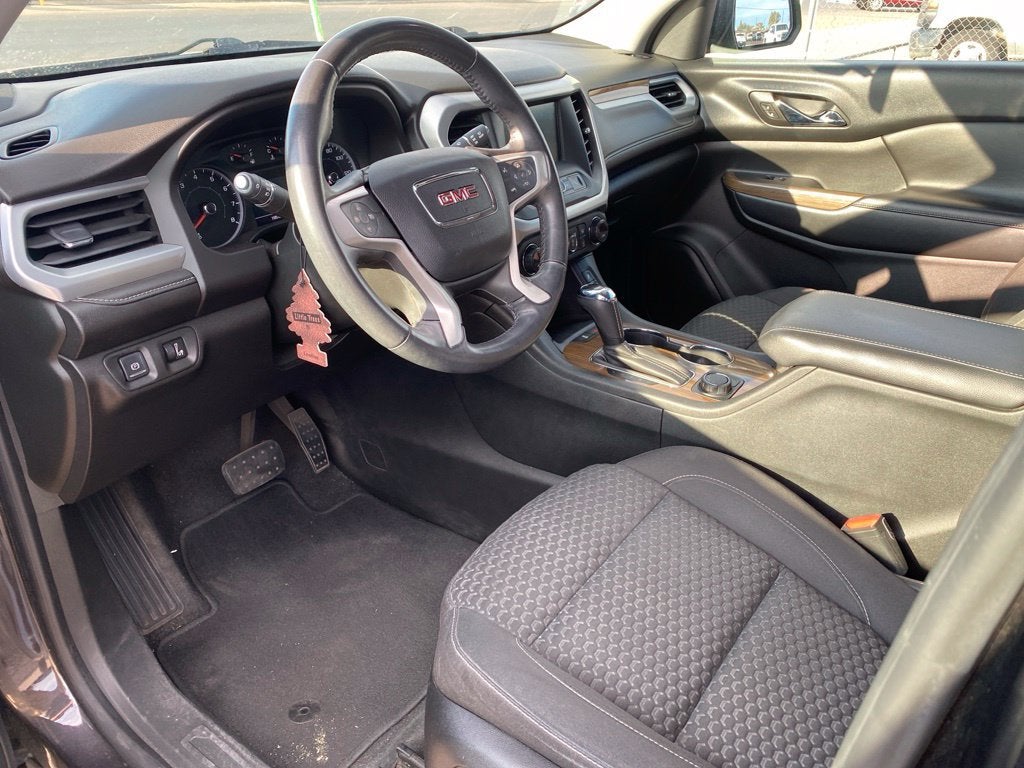 2017 GMC Acadia SLE