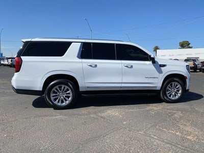 2023 GMC Yukon XL SLT