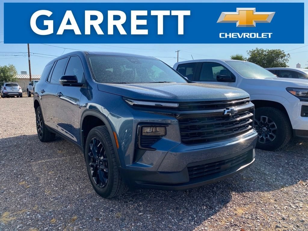 2024 Chevrolet Traverse LS