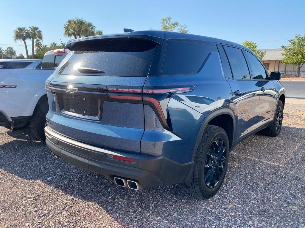 2024 Chevrolet Traverse LS