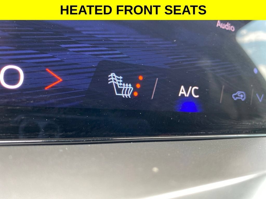 2024 Chevrolet Traverse LS