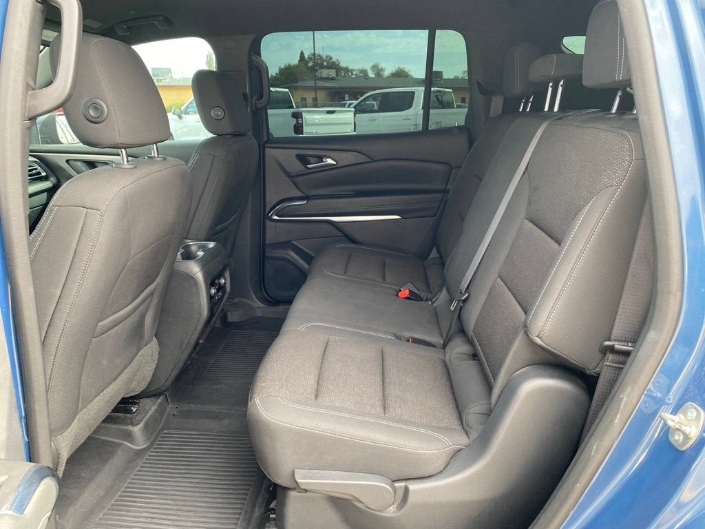 2024 Chevrolet Traverse LS