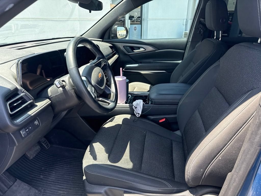2024 Chevrolet Traverse LS