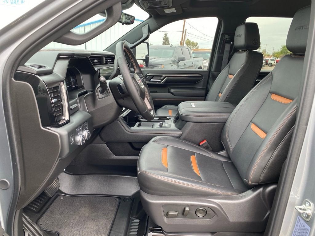 2025 GMC Sierra 2500 HD AT4
