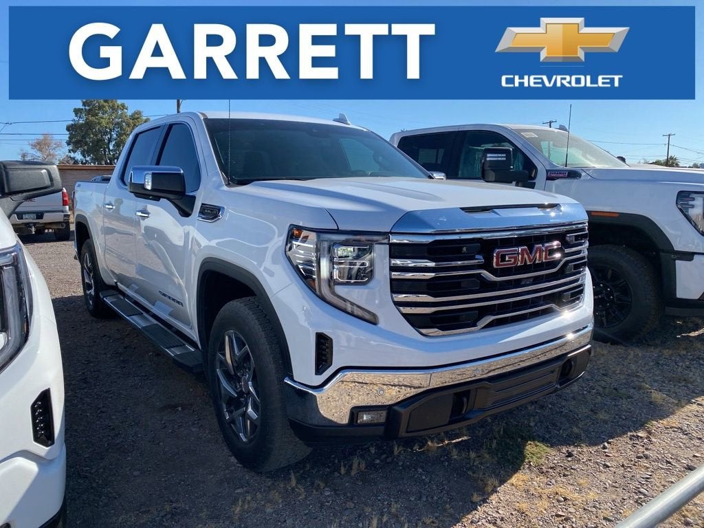 2024 GMC Sierra 4WD Crew Cab Short Box SLT's photo