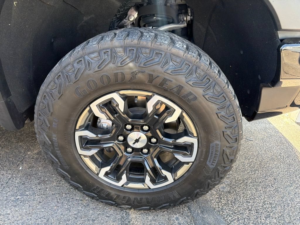 2023 Chevrolet Silverado 1500 ZR2