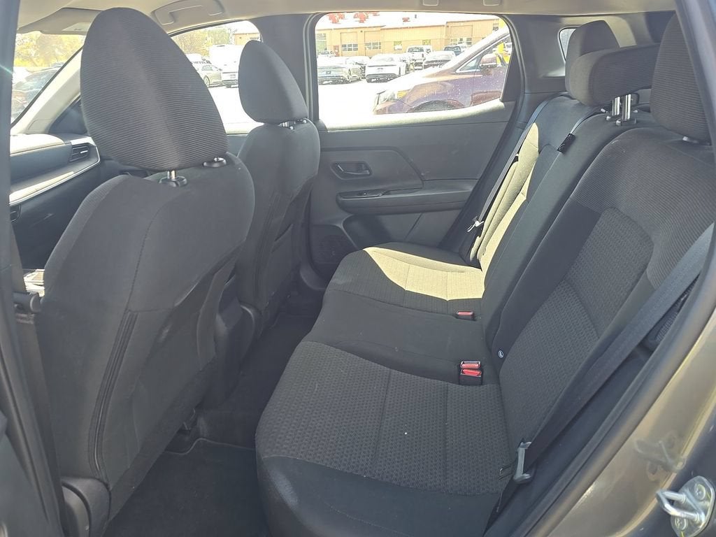 2025 Nissan Kicks S