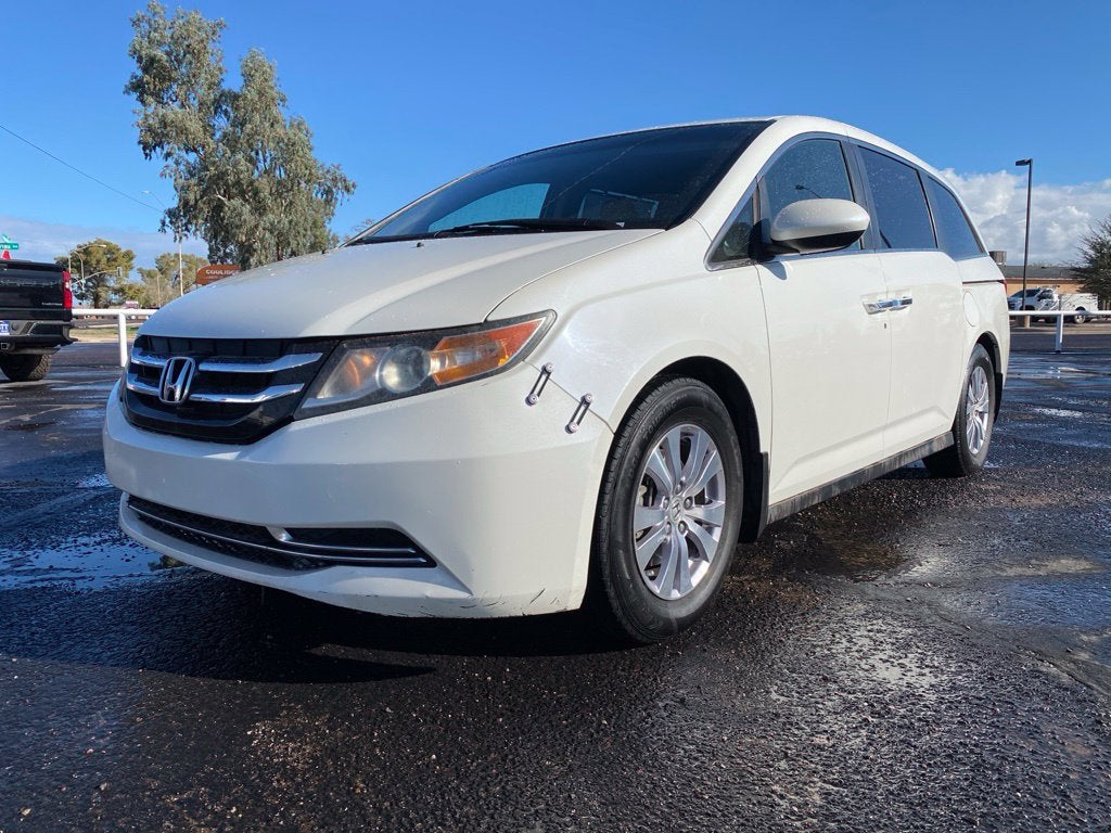 Used 2016 Honda Odyssey SE with VIN 5FNRL5H35GB155018 for sale in Coolidge, AZ