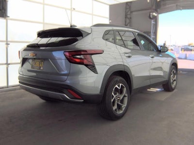 2025 Chevrolet Trax LT