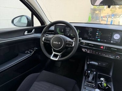 2025 Kia K5 LXS